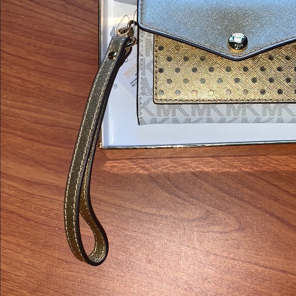 MICHAEL KORS Card/Money Holder Wristlet - Picture 3 of 7